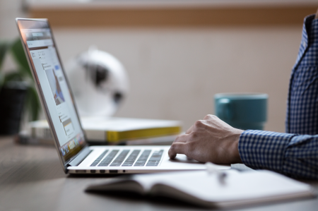 Quels moyens de communication devriez-vous favoriser pour éviter la perte d’information ? outils de communication