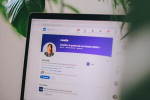 Description de profil, mots clés.